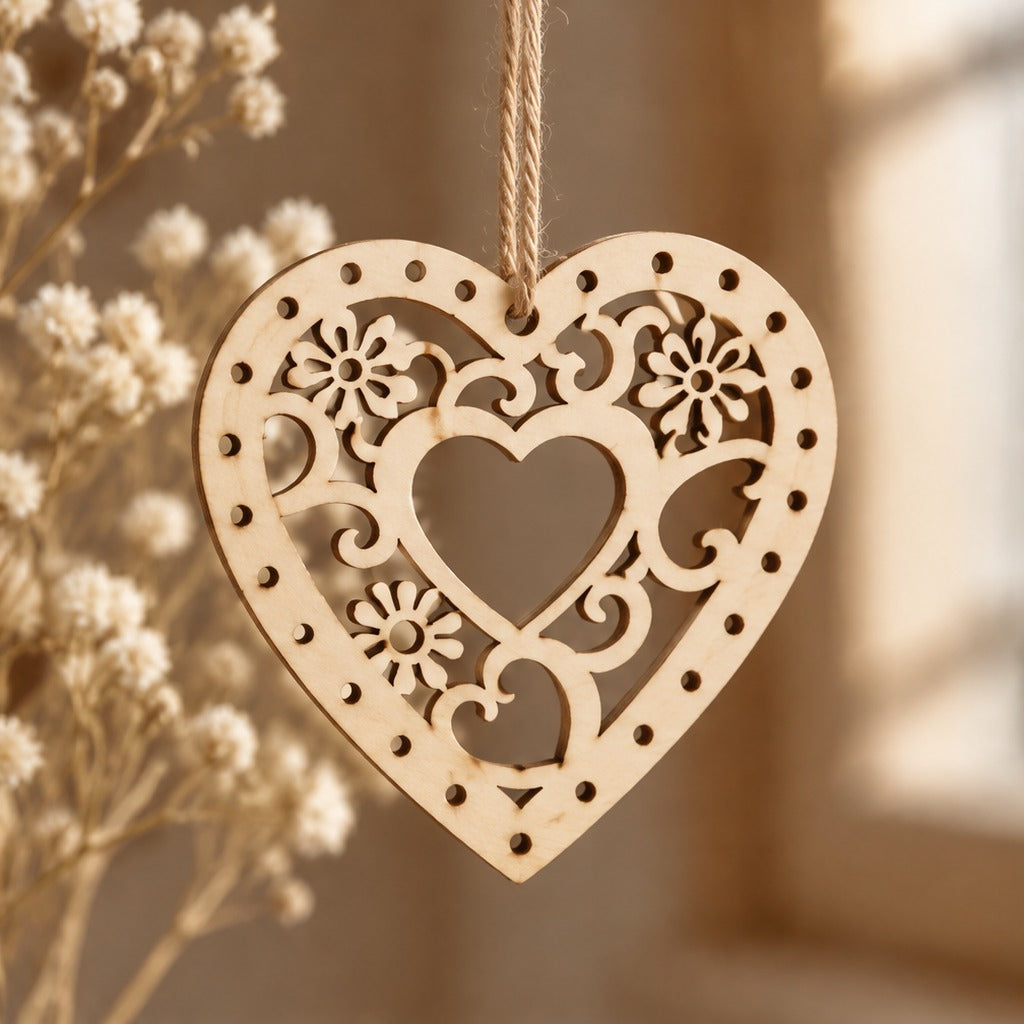 Houten hartjes met ornament 5 × 5 cm, set van 5