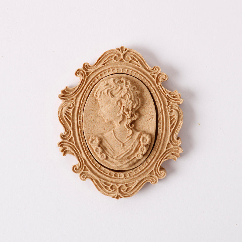 Pentart flexibel houten ornament Cameo 4,5 × 5 cm